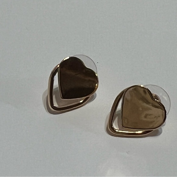 💎NEW Two For One-Double Heart Gold Stud Earrings, Secure Lock Backing - Picture 5 of 8